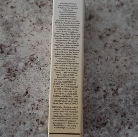 New Too Faced Hangover Pillow Balm Ulta-Hydrating Lip Treatment in Banana Kiss - Picture 4 of 5